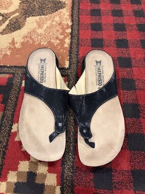 Women’s Mephisto sandals